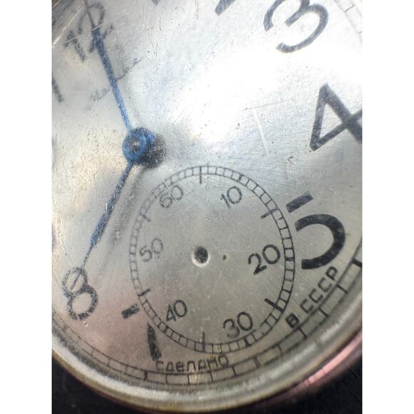 Vintage Soviet USSR 3602 Slim Pocket Watch MOLNIJA Russia Silver Tone 43mm - Picture 4 of 10